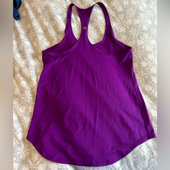 Lululemon tank top size 4 - Picture 2 of 3